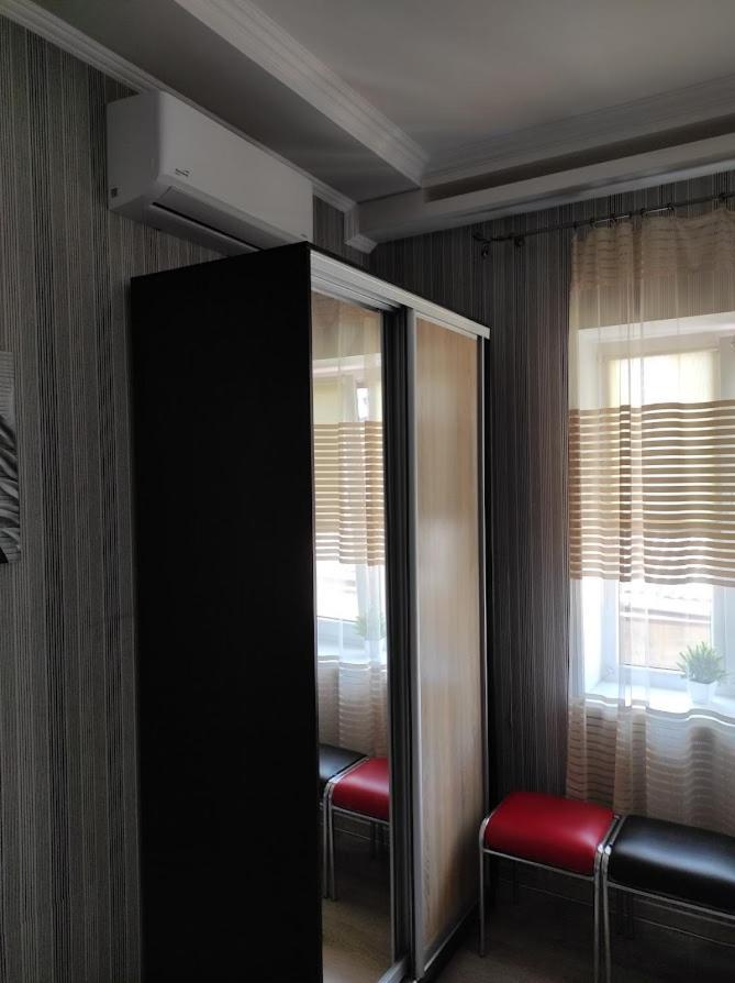Apart Club Tolstogo Czernowitz Exterior foto